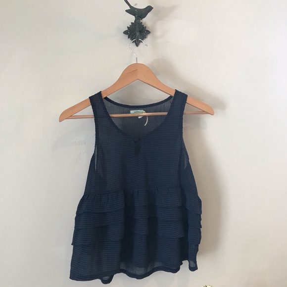 Kimchi Blue crop sheer tank - Picture 4 of 14